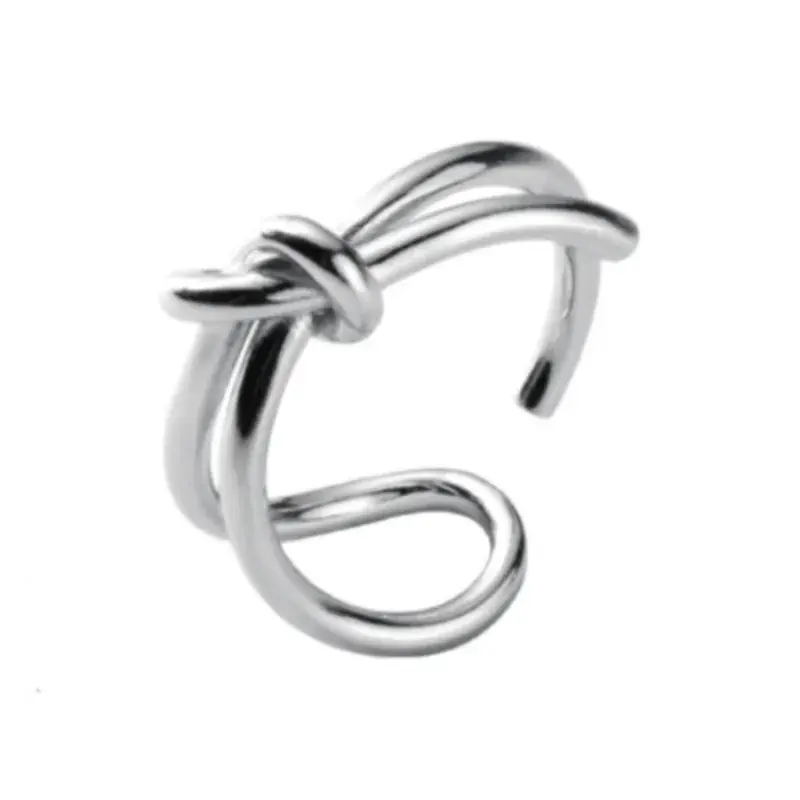 Double Knot Finger Ring.