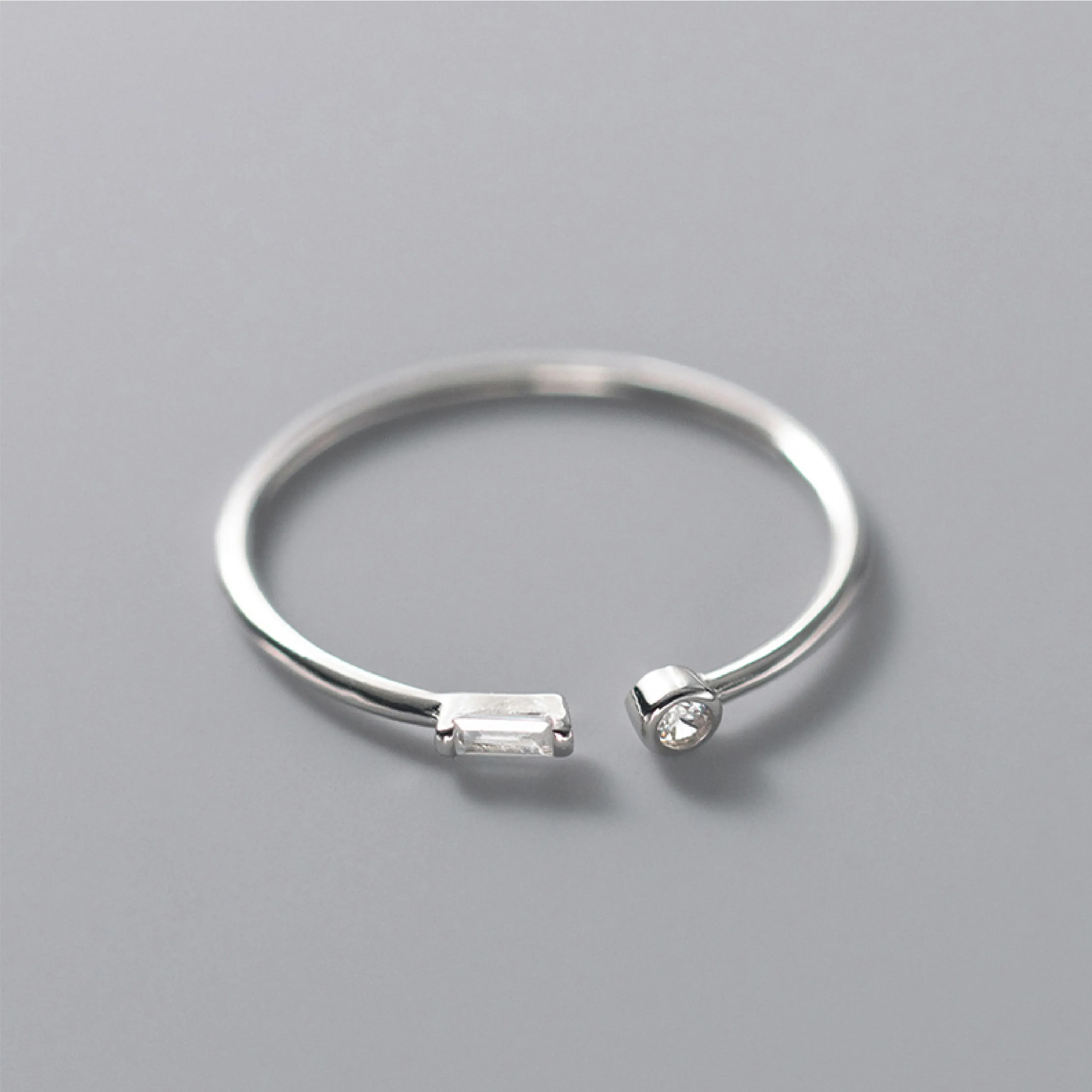 Simple Thin Rings.