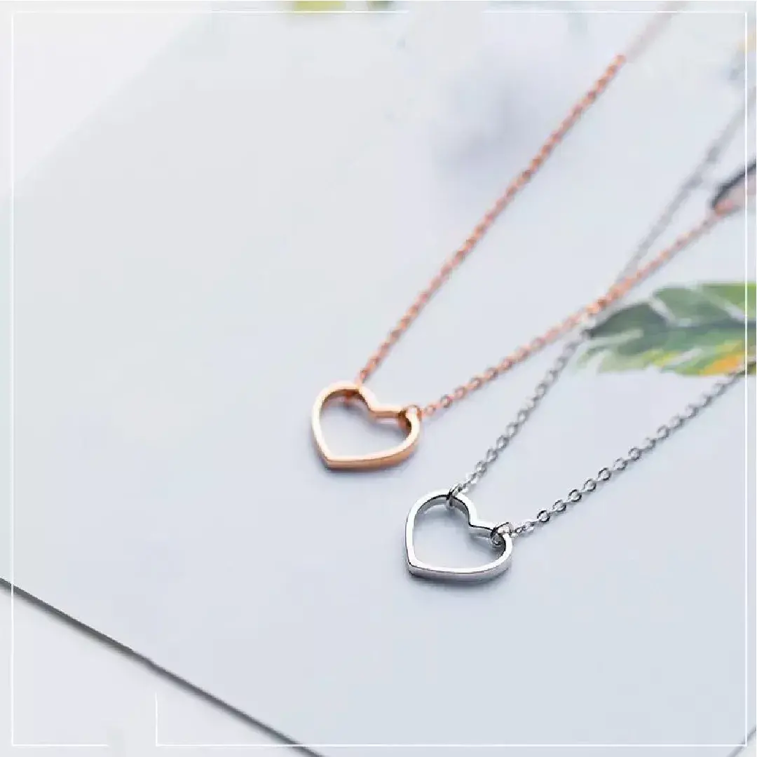 Simple Hearts Pendant.